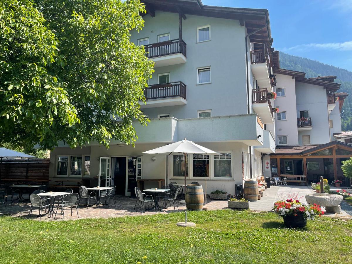 Hotel Santoni Ossana Exterior photo